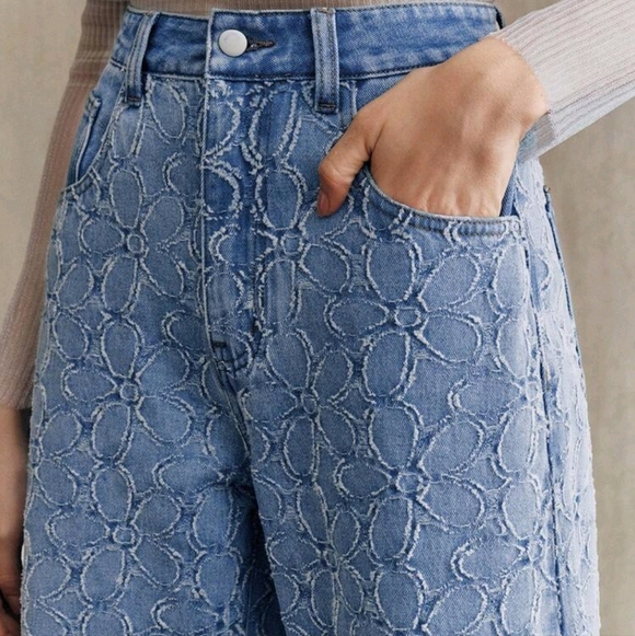 Anewsta Denim - NWT Anewsta Women's Flower Weave Straight Leg Blue Jeans XS Fits Size 0-2